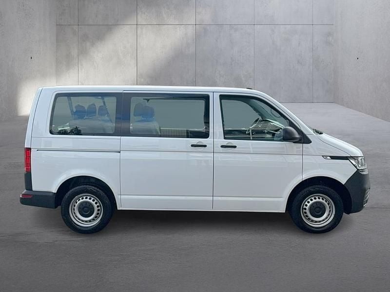 Gebraucht VW Transporter 110 PS (80 kW) 2024 Weiss  normal Van
