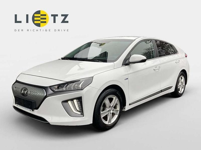 Weiß Gebraucht 2020 Hyundai Ioniq Kleinwagen | € 16.390 (Fairer Preis) - Bild 1/4