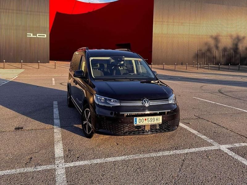 Schwarz Gebraucht 2023 VW Caddy Maxi Van / Kleinbus | € 36.500 - Bild 1/4