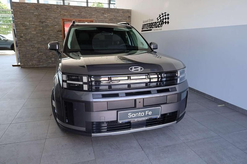 Neu Hyundai Santa Fe 253 PS (186 kW) 2025 Grau SUV