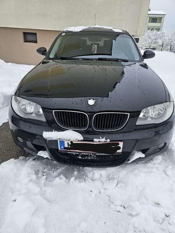 Gebraucht BMW 118 121 PS (88 kW) 2006 Schwarz Kleinwagen