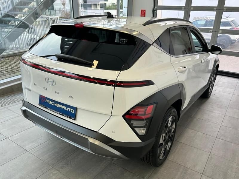 Gebraucht Hyundai Kona GO! 139 PS (102 kW) 2024 Atlas white SUV