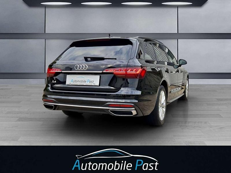 Gebraucht Audi A4 163 PS (119 kW) 2023 Schwarz Kombi