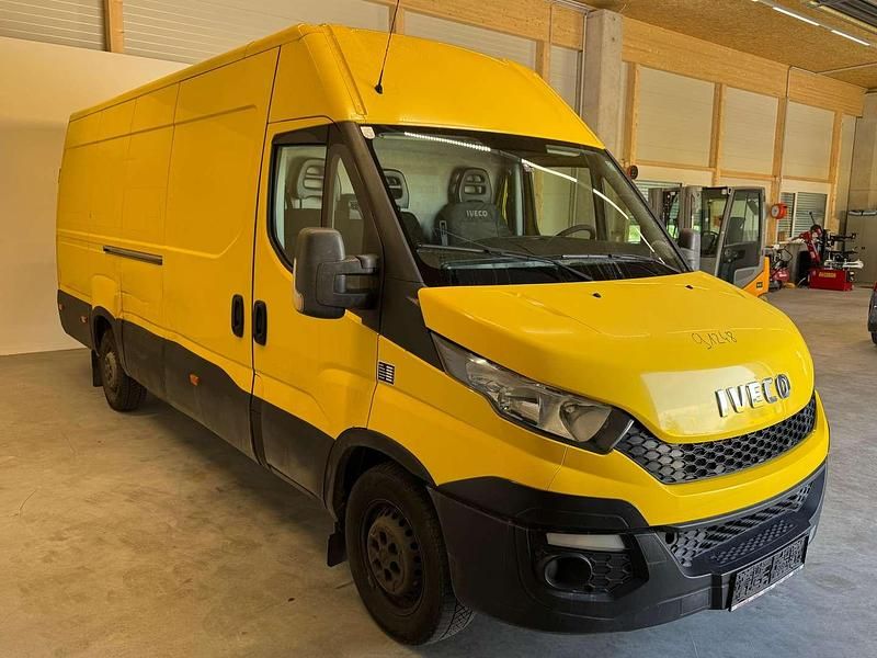 Gebraucht Iveco Daily 126 PS (92 kW) 2015 Gelb Van