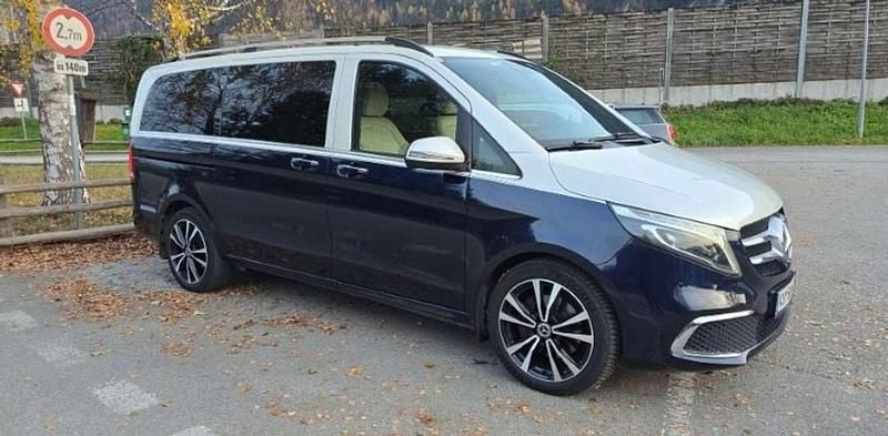 Gebraucht Mercedes V300 Exclusive 237 PS (174 kW) 2020 Blau Van / Kleinbus