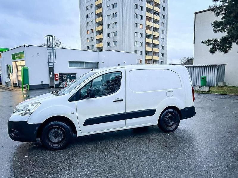 Gebraucht Citroën Berlingo 90 PS (66 kW) 2008 Weiß Van / Kleinbus