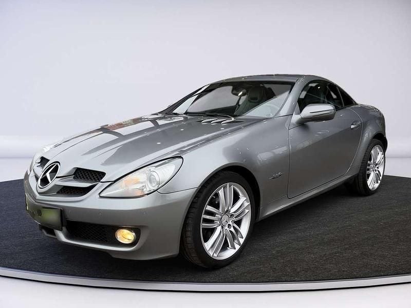 Silber Gebraucht 2011 Mercedes SLK200 Edition Cabrio | € 18.990 - Bild 1/4