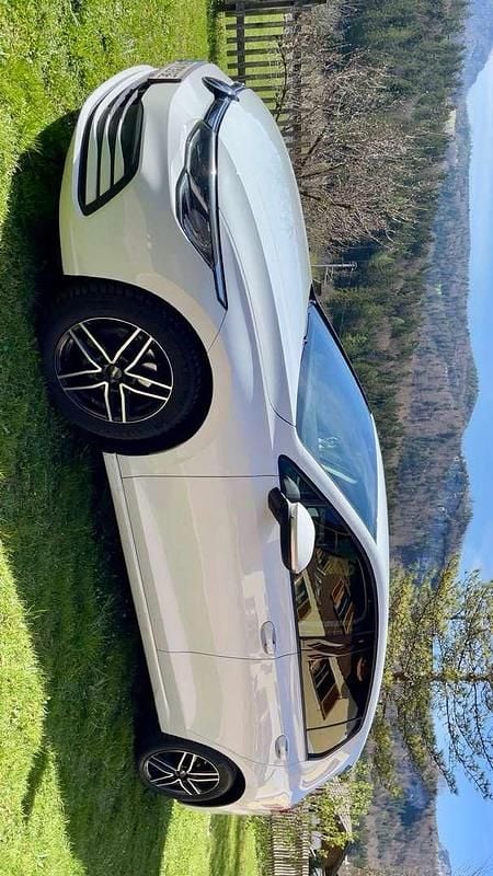 Gebraucht VW Golf VIII 90 PS (66 kW) 2021 Weiß Limousine