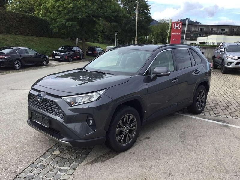 Grau Gebraucht 2022 Toyota RAV4 Hybrid Active SUV | € 33.950 (Guter Preis) - Bild 1/4