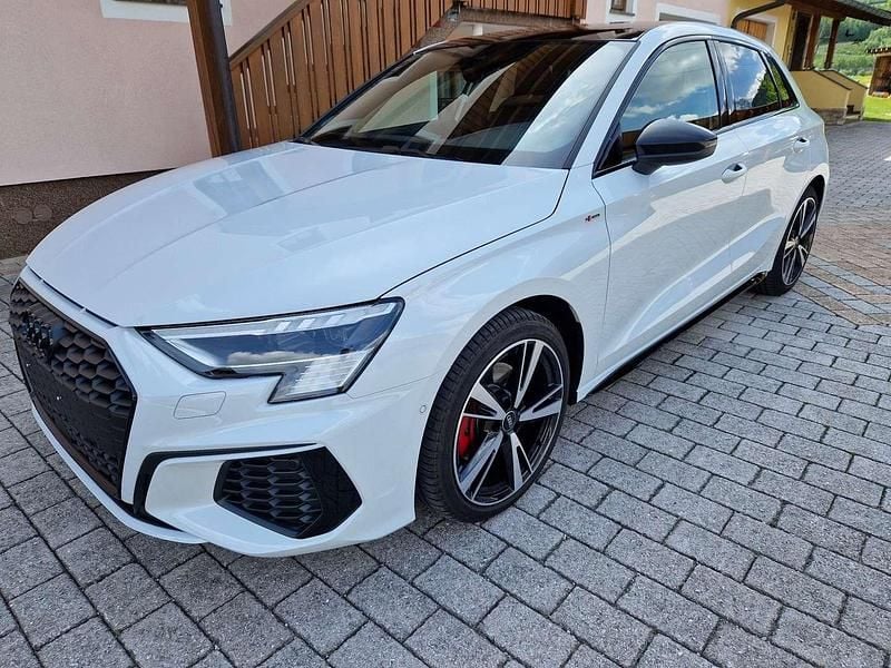 Gebraucht Audi A3 S-Line 150 PS (110 kW) 2023 Weiß Kombi
