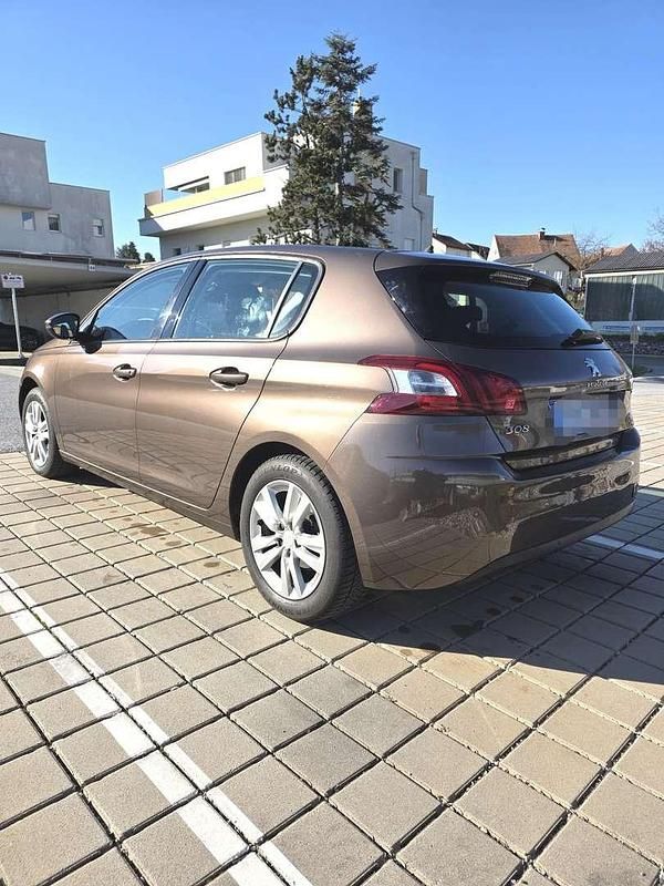 Gebraucht Peugeot 308 Active 116 PS (85 kW) 2014 Limousine