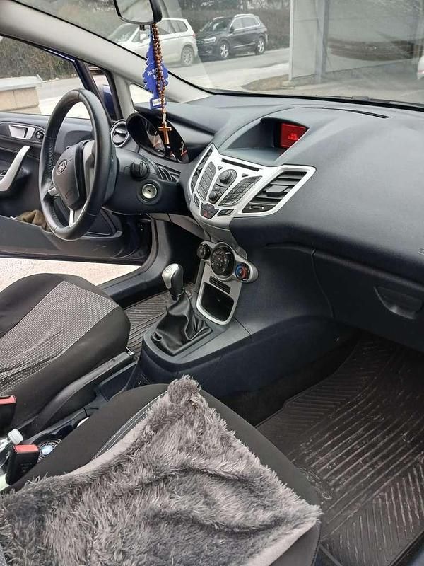 Gebraucht Ford Fiesta 69 PS (50 kW) 2012 Limousine