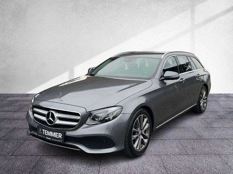 Gebraucht Mercedes E220 Avantgarde 194 PS (142 kW) 2017 Grau Kombi