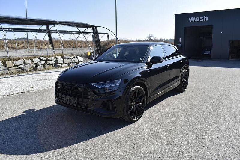 Gebraucht Audi Q8 S-Line 462 PS (339 kW) 2023 SUV