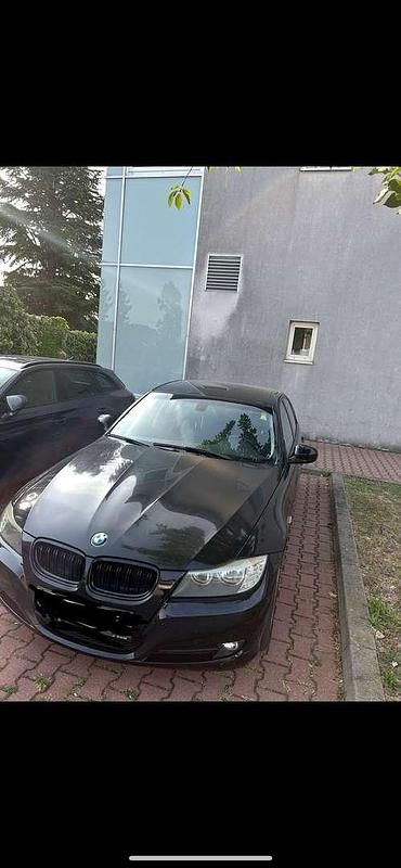 Gebraucht BMW 318 143 PS (105 kW) 2009 Limousine