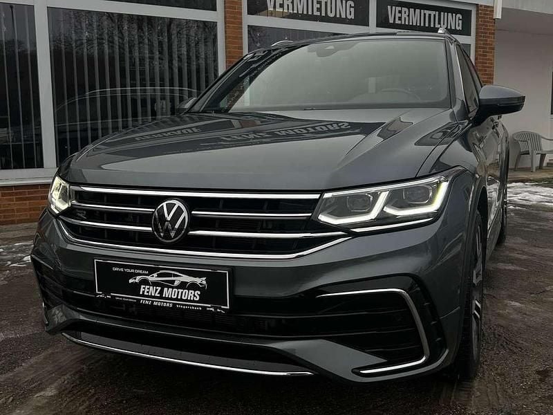 Gebraucht VW Tiguan Allspace R-line 190 PS (139 kW) 2024 Grau SUV