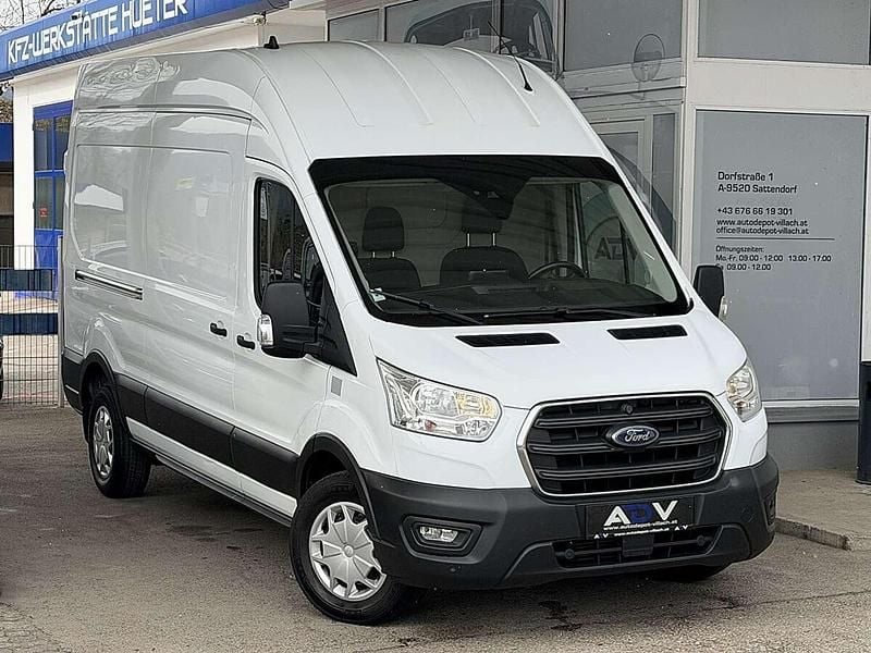 Gebraucht Ford Transit Trend 131 PS (96 kW) 2020 Weiß Van