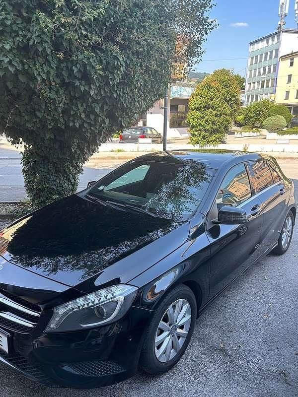 Gebraucht Mercedes 200 136 PS (100 kW) 2015 Schwarz Kombi