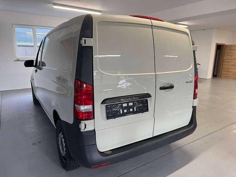 Gebraucht Mercedes Vito 114 PS (83 kW) 2017 Grau Van