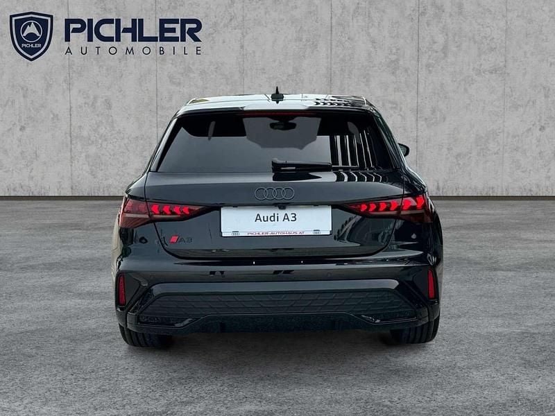 Gebraucht Audi A3 S-Line 150 PS (110 kW) 2024 Schwarz  metallicperleffektno Limousine