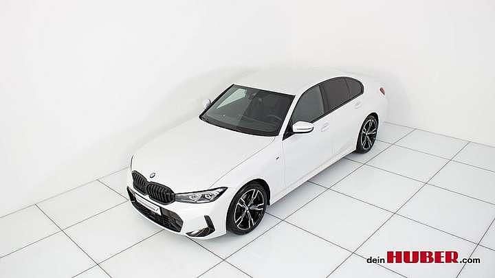 Gebraucht BMW 320 Efficient Dynamics 190 PS (139 kW) 2024 Mineralweiß Limousine