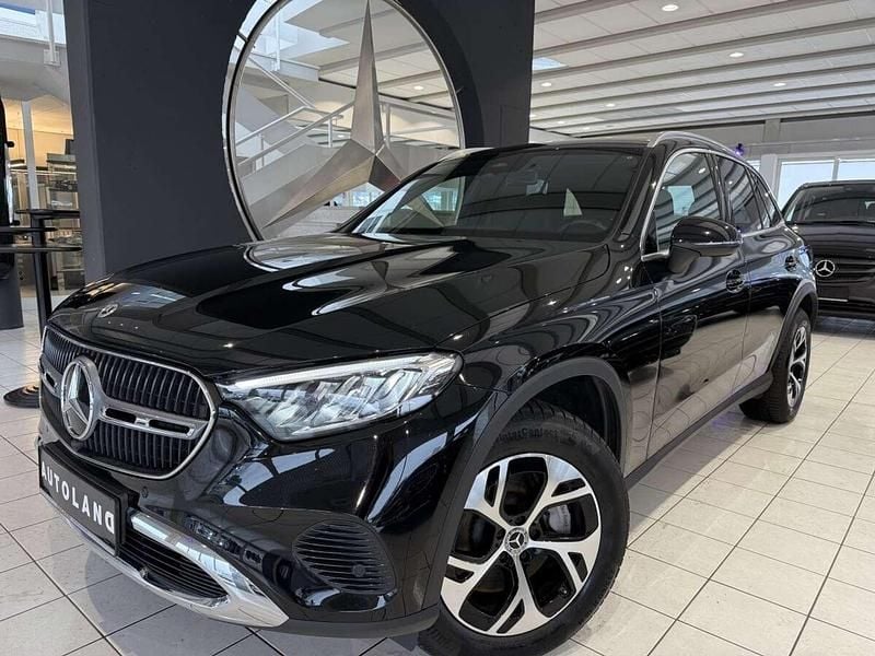 Gebraucht Mercedes GLC300e 333 PS (244 kW) 2024 Schwarz SUV