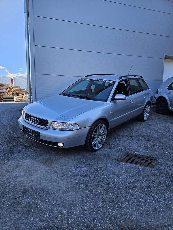 Gebraucht Audi A4 116 PS (85 kW) 2001 Kombi