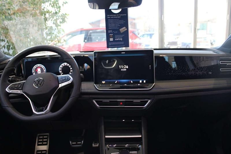 Neu VW Tiguan Sport 193 PS (141 kW) 2025 Weiss  metallicperleffekt SUV