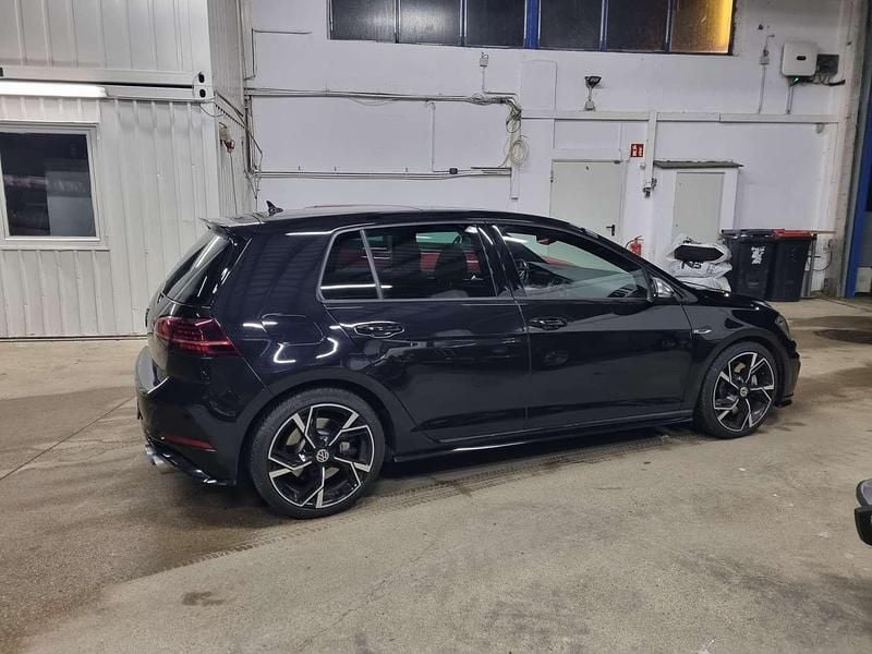 Gebraucht VW Golf VII R 300 PS (220 kW) 2019 Schwarz Limousine