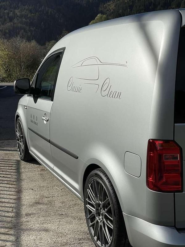 Gebraucht VW T6.1 75 PS (55 kW) 2020 Grau Van