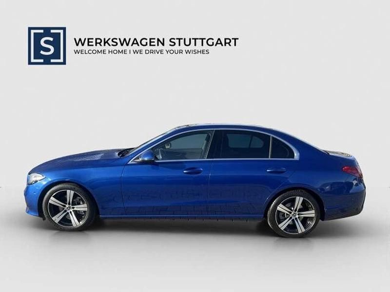 Gebraucht Mercedes C300 Avantgarde 265 PS (194 kW) 2024 Blau Limousine