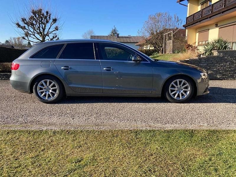 Gebraucht Audi A4 150 PS (110 kW) 2015 Kombi