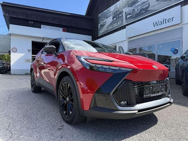 Rot Gebraucht 2025 Toyota C-HR Sport SUV | € 39.880 - Bild 1/4