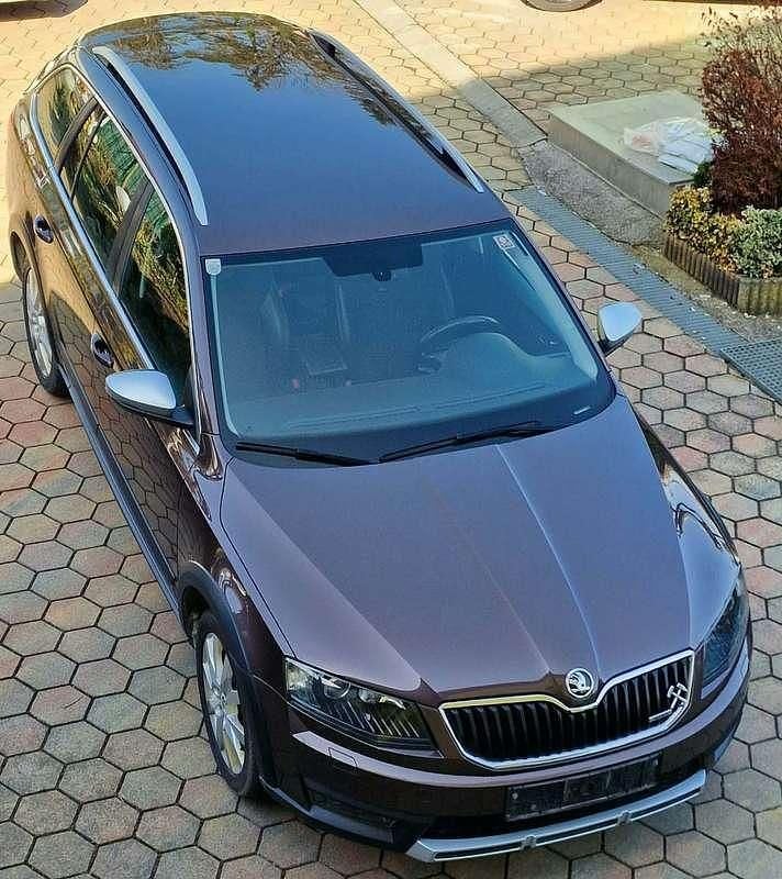 Gebraucht Skoda Octavia RS 184 PS (135 kW) 2016 Braun Kleinwagen