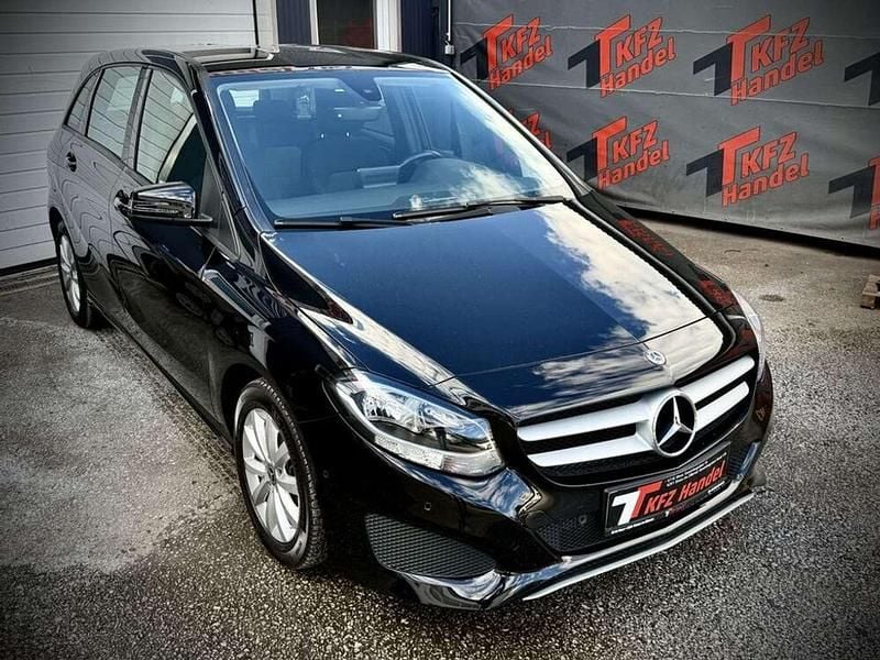 Gebraucht Mercedes B180 109 PS (80 kW) 2018 Schwarz Van / Kleinbus