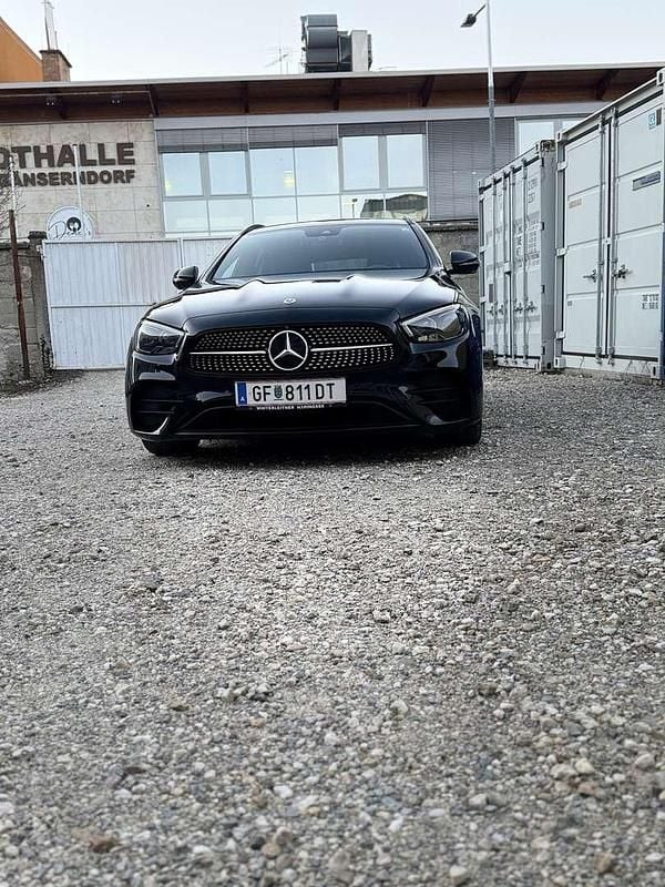 Gebraucht Mercedes E200 AMG line 160 PS (117 kW) 2020 Schwarz Kombi