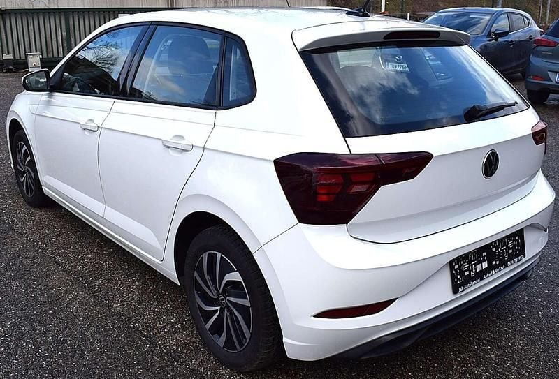 Gebraucht VW Polo Life 95 PS (69 kW) 2023 Weiß Kleinwagen