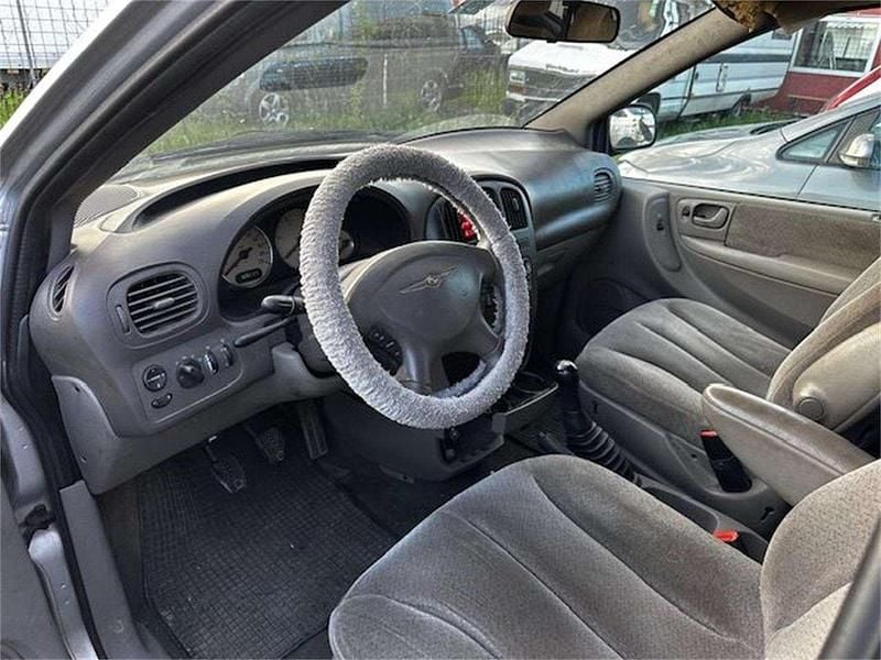Gebraucht Chrysler Voyager 141 PS (103 kW) 2003 Grau Van / Kleinbus