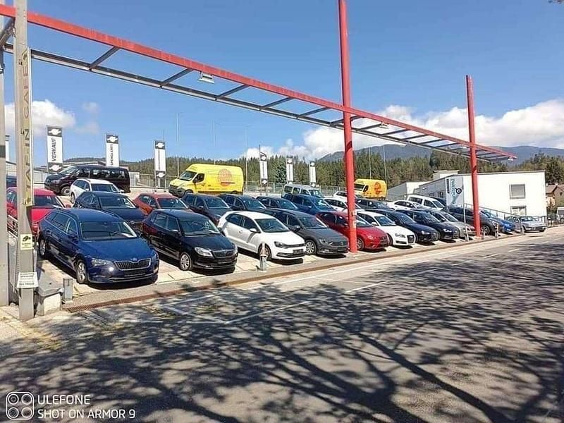 Gebraucht VW Golf Life 131 PS (96 kW) 2023 Schwarz Limousine