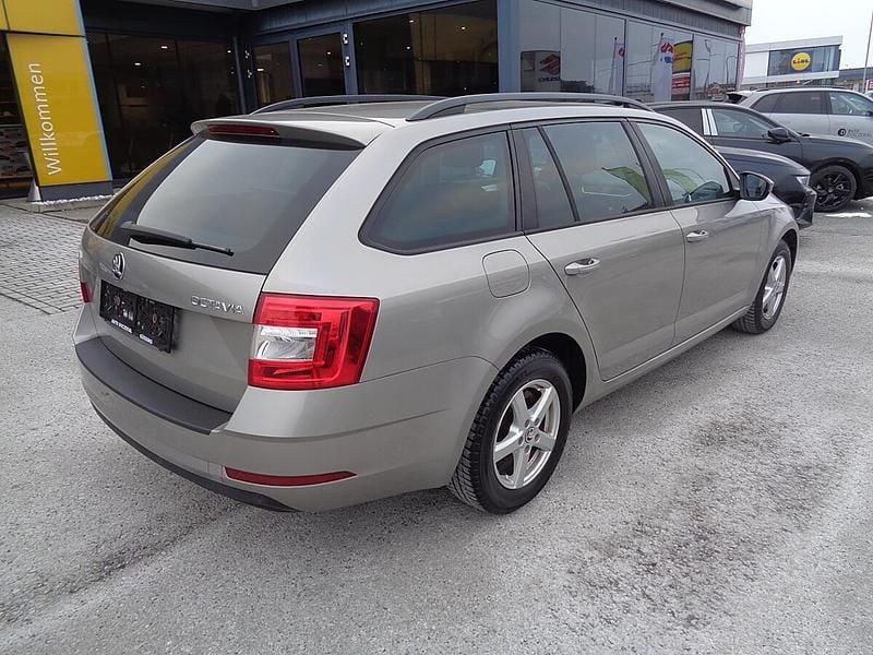 Gebraucht Skoda Octavia Ambition 86 PS (63 kW) 2018 Grau Kombi