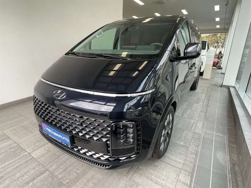 Moonlight blue Gebraucht 2022 Hyundai Staria Van | € 64.990 - Bild 1/4