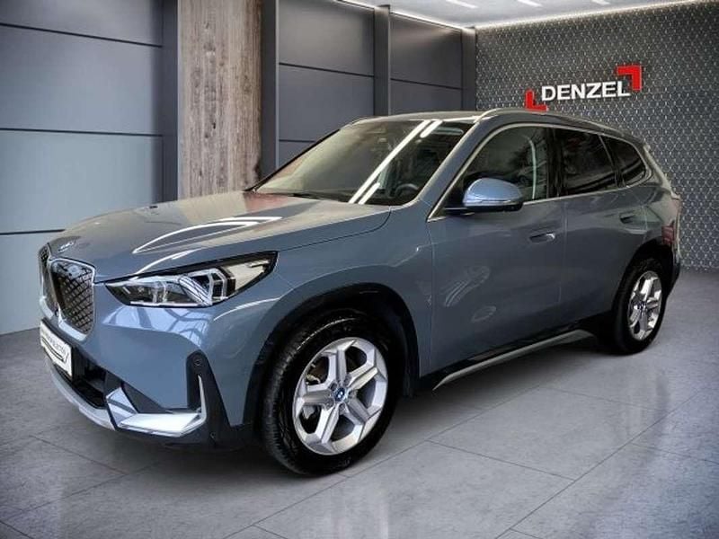 Gebraucht BMW iX1 xLine 150 kW (204 PS) 2024 Grau SUV