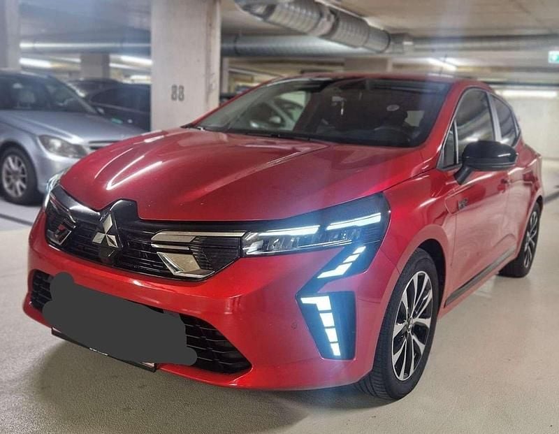 Rot Gebraucht 2025 Mitsubishi Colt Invite Limousine | € 20.990 (Superpreis) - Bild 1/4