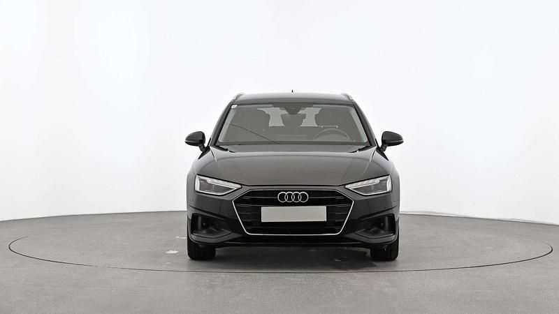 Gebraucht Audi A4 Ambiente 163 PS (119 kW) 2021 Schwarz Kombi