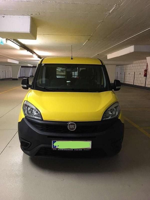 Gelb Gebraucht 2017 Fiat Doblò Van / Kleinbus | € 7.500 (Fairer Preis) - Bild 1/4