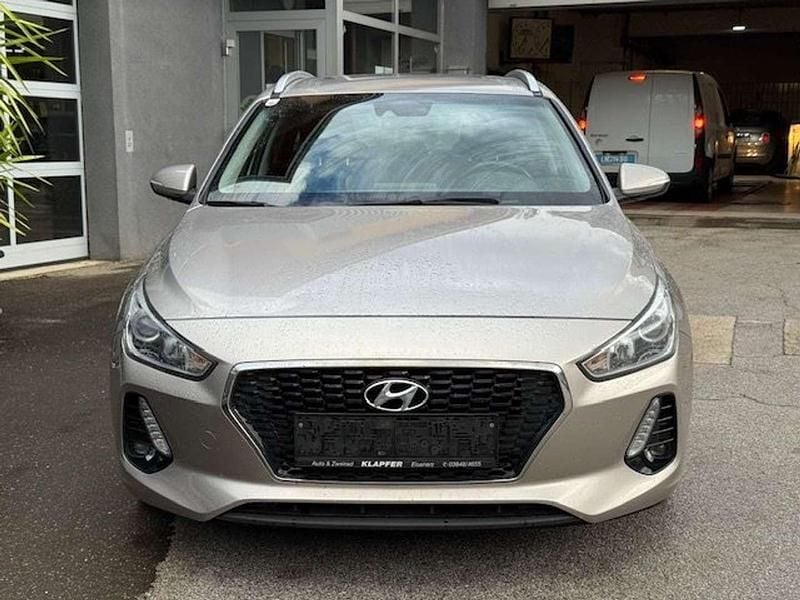 Beige Gebraucht 2018 Hyundai i30 Comfort Kombi | € 9.900 (Fairer Preis) - Bild 1/4