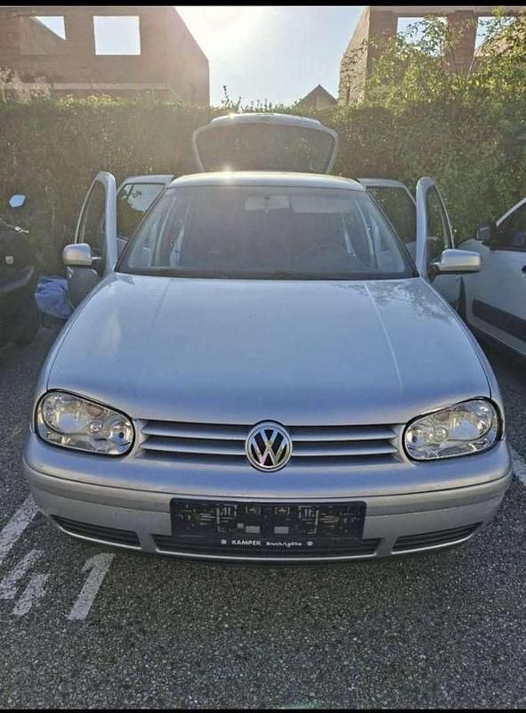 Silber Gebraucht 2000 VW Golf IV Limousine | € 2.249 (Fairer Preis) - Bild 1/4