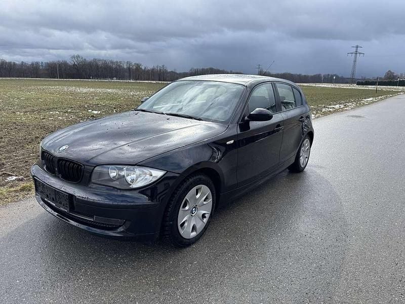 Gebraucht BMW 116 116 PS (85 kW) 2009 Schwarz Kleinwagen
