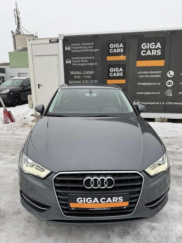 Gebraucht Audi A3 Sportback Ambiente 105 PS (77 kW) 2013 Grau Kleinwagen