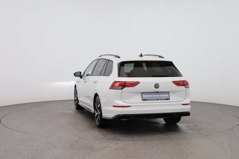 Gebraucht VW Golf VIII R-line 131 PS (96 kW) 2024 Weiß Kombi